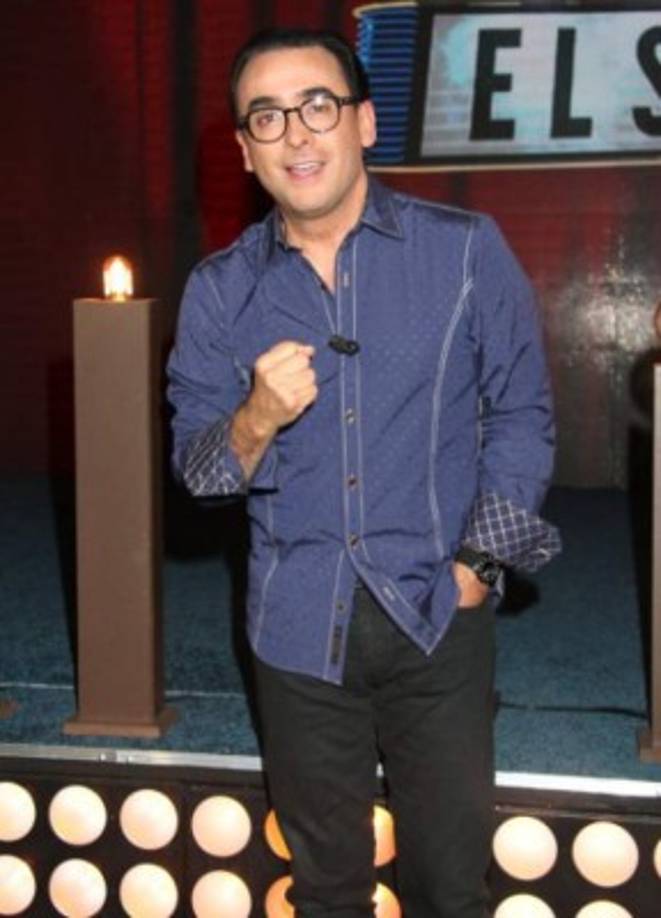 AHORA: Adalberto Javier Ramones Martínez, mejor conocido por su nombre artístico Adal Ramones, sigue siendo presentador, actor, productor y empresario de televisión. Además ha realizado labores como escritor, entrevistador y director de escena. Es dueño de un restaurante en Costa Rica.