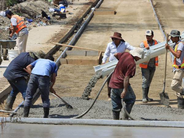 La mano de obra hondureña es bastante apetecida porque además de calificada, el hondureño es comprometido y disciplinado.