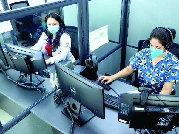 <b>El servicio lo brinda personal médico especializado y de ser necesario lo refieren.</b>