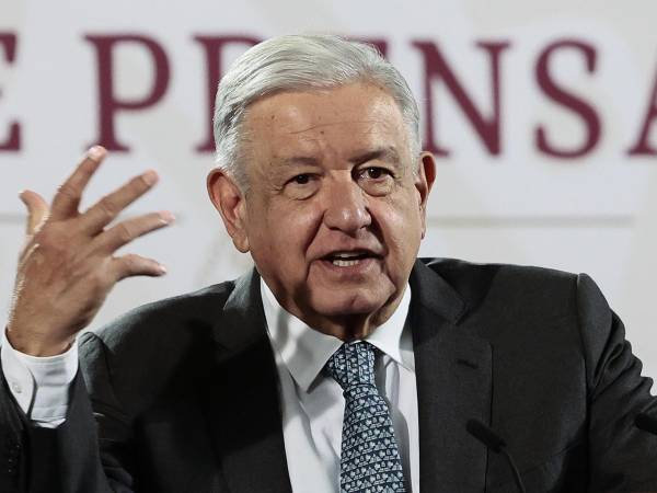 El presidente de México, Andrés Manuel López Obrador, participa en su conferencia de prensa matutina en el Palacio Nacional de Ciudad de México (México).