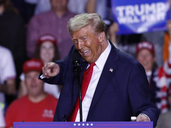 La victoria de Trump es recibida con optimismo en las principales bolsas en el mundo.