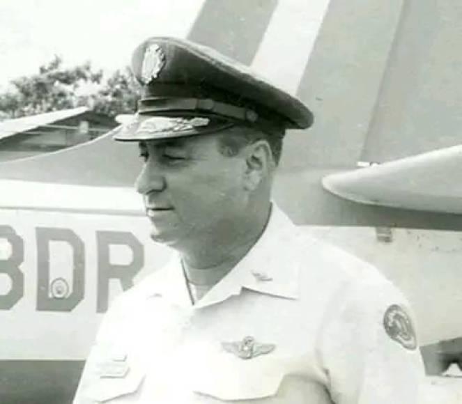 Él era Enrique Soto Cano, aviador en guerra de Honduras y El Salvador (FOTOS)