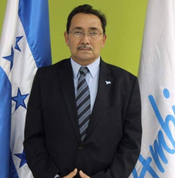 Carlos Alberto Pineda<br/><br/>Actual subsecretario de Mi Ambiente. Recibió un cheque de la Fundación Todos Somos Honduras por 3,4 millones de lempiras, sin ninguna justificación.