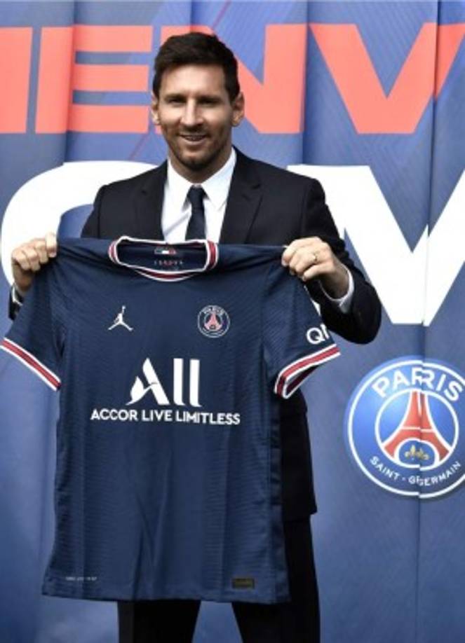 Messi se mostró muy feliz en su presentación con el PSG.