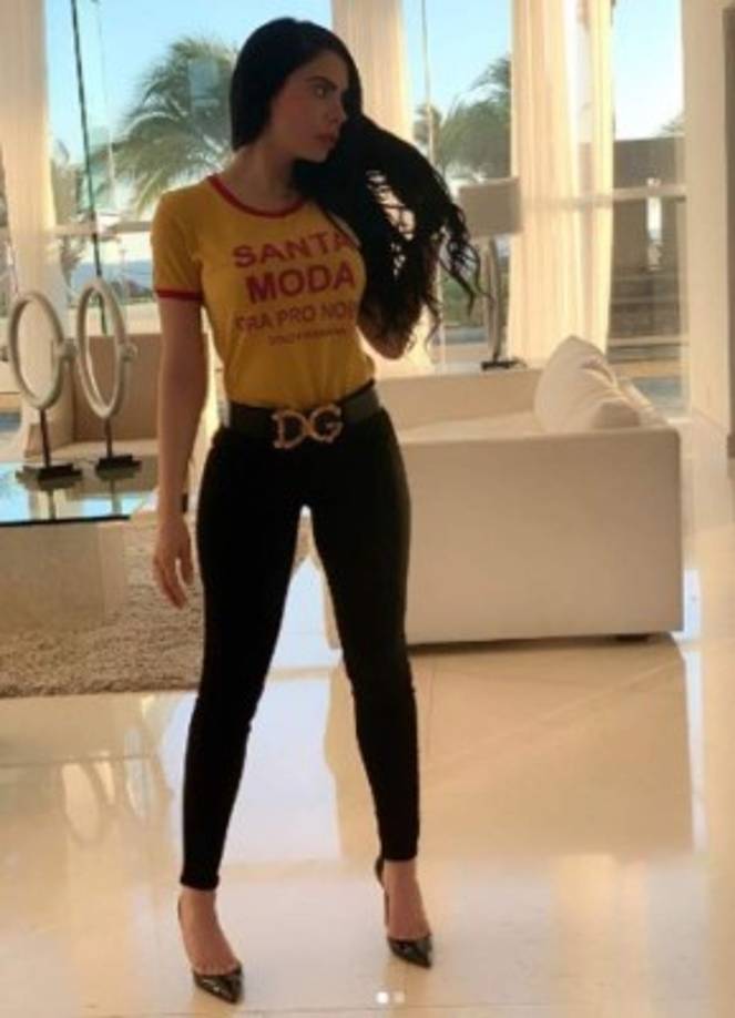 Gurrola dirige su propio negocio de productos para adelgazar.