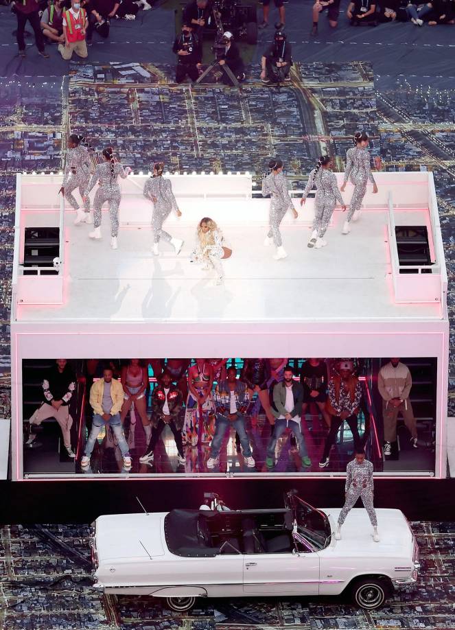 Mary J. Blige tuvo una destacada performance en el show del medio tiempo del Super Bowl.