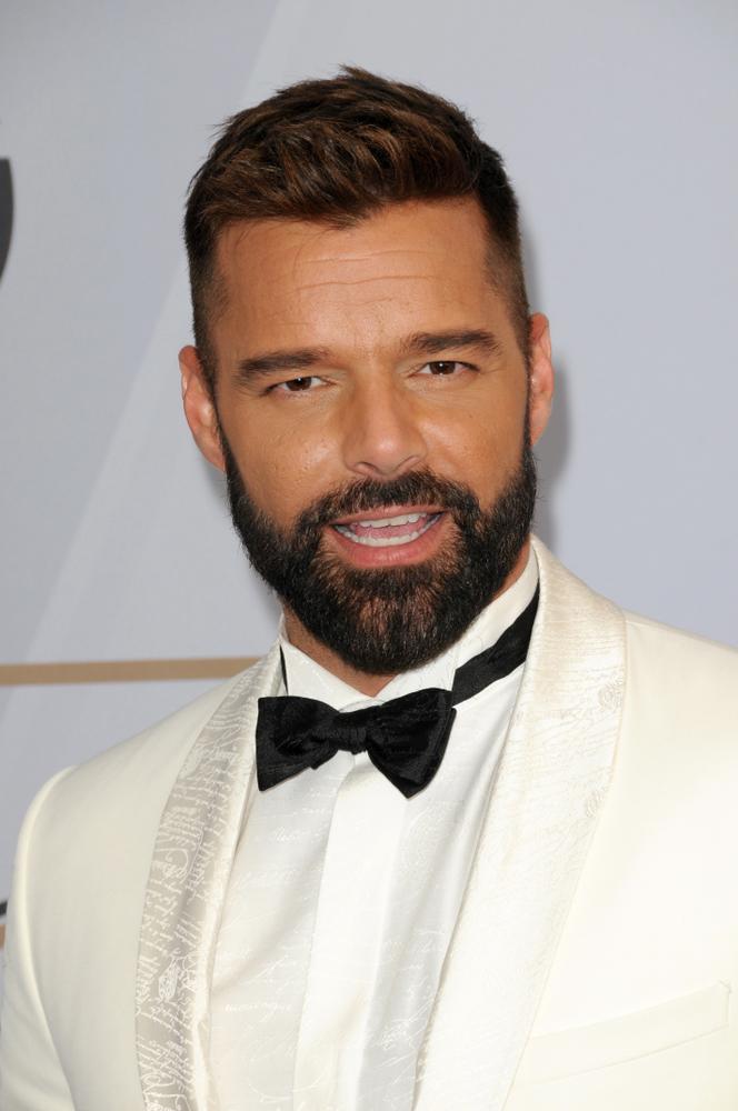 Lanzan gas lacrimógeno a Ricky Martin en pleno concierto