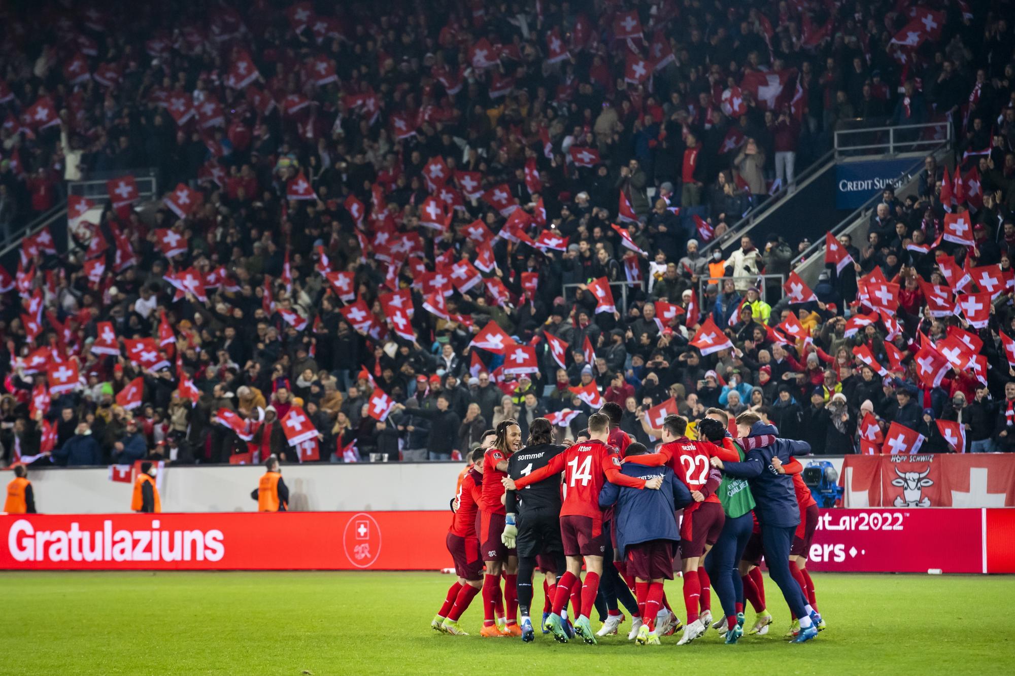 Los suizos festejaron a lo grande su merecida clasificación al Mundial de Qatar 2022.