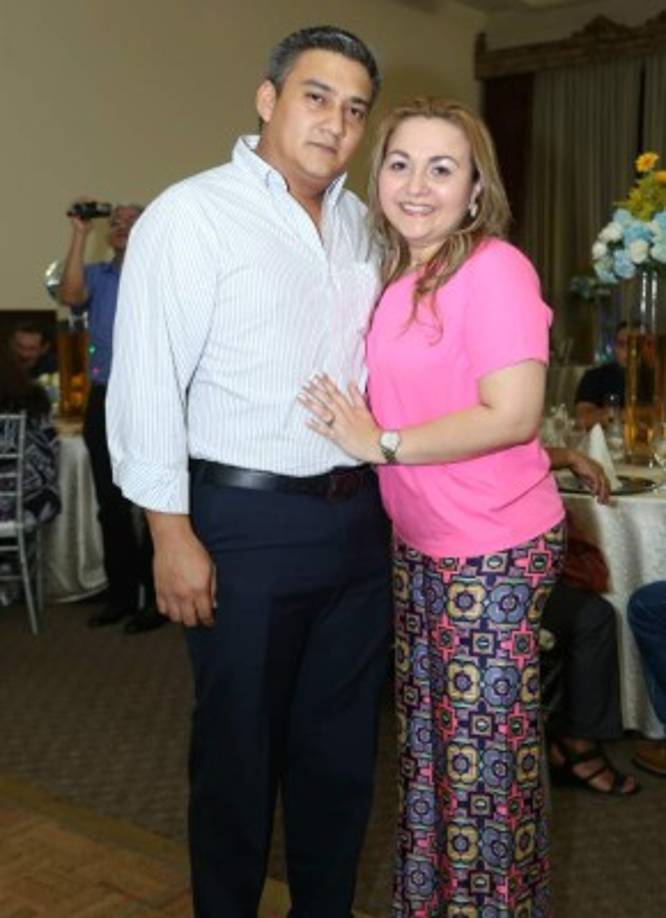 Héctor y Suyapa Ustáriz.