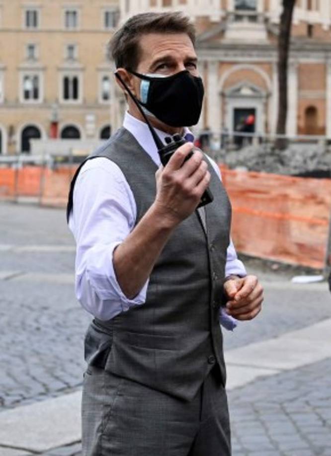 'Ellos creen en nosotros y en lo que estamos haciendo. Estoy hablando por teléfono con todos los malditos estudios por la noche, las compañías de seguros, los productores, y nos miran y nos utilizan para hacer sus películas. Están creando miles de puestos de trabajo, hijos de pu**. No quiero volver a ver esto nunca más. ¡Nunca!”, gritó el actor estadounidense. <br/>