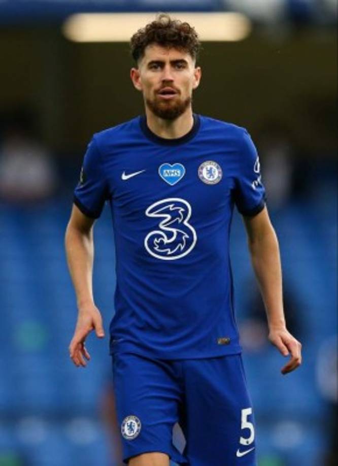 Según apunta Sky Sports Inglaterra, el Arsenal habría puesto sus ojos en Jorginho. El centrocampista brasileño, internacional por Italia, es una de las opciones que manejan los gunners.