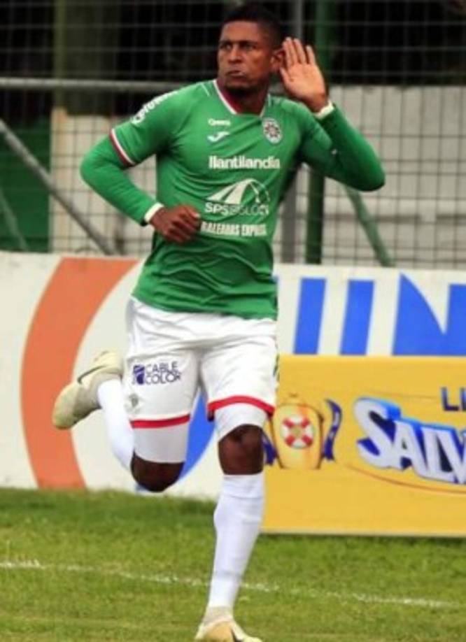 Carlo Costly: El delantero hondureño de 37 años de edad sigue sin encontrar equipo luego de que fue anunciado como baja del Marathón. El Honduras Progreso y Platense lo contactaron, pero el atacante al parecer no habría ceptado jugar con ninguno de los dos clubes mencionados.