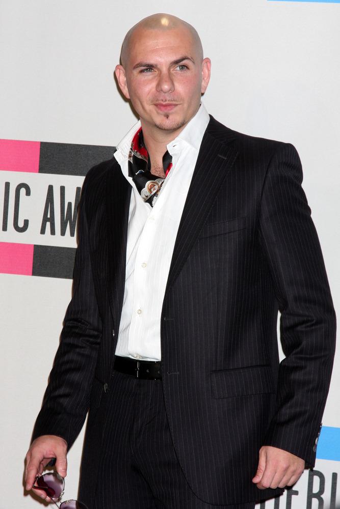 ¿Quieres romper un récord Guinness? Pitbull busca reunir a miles de calvos