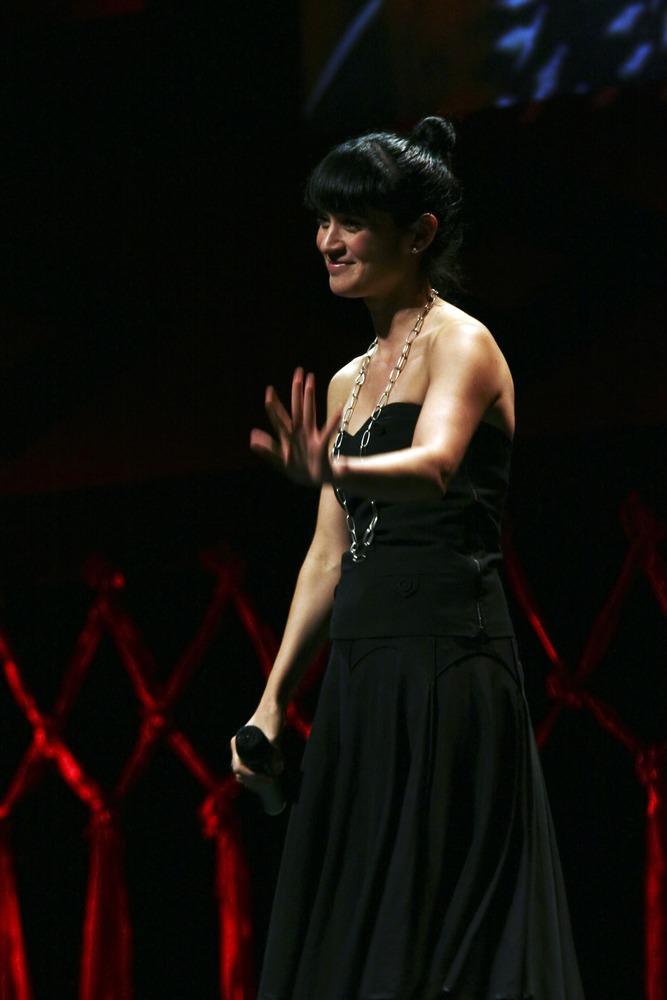 La niña futbolista: la canción de Julieta Venegas que divide en redes