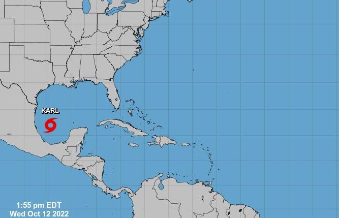 NHC vigila el avance de la tormenta tropical Karl en el Golfo de México