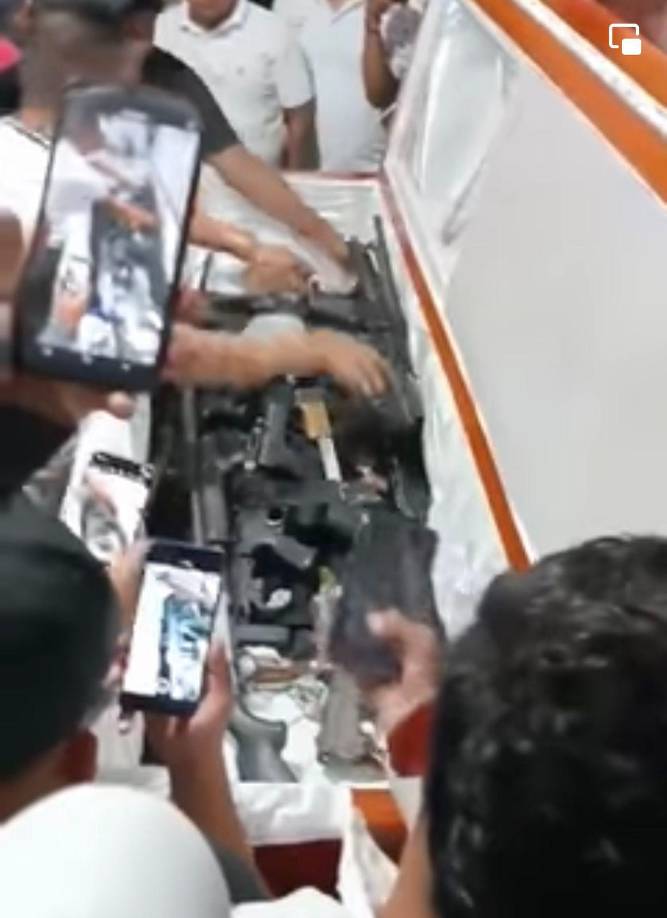 Julién Sevillano es considerado un sicario élite que fue asesinado junto a su hija de 14 años y su guardaespaldas.