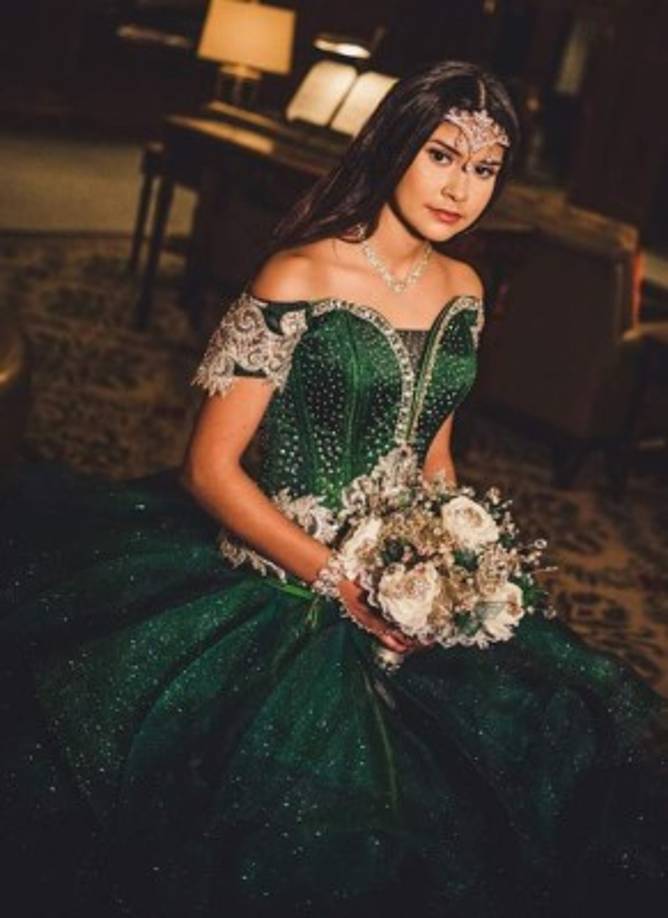 El hermano de Leila también resultó herido en el tiroteo, fue operado y logró sobrevivir a sus heridas. La familia está recibiendo ayudas para el funeral de Leila y la hospitalización de su hijo a través una cuenta en GoFundMe.