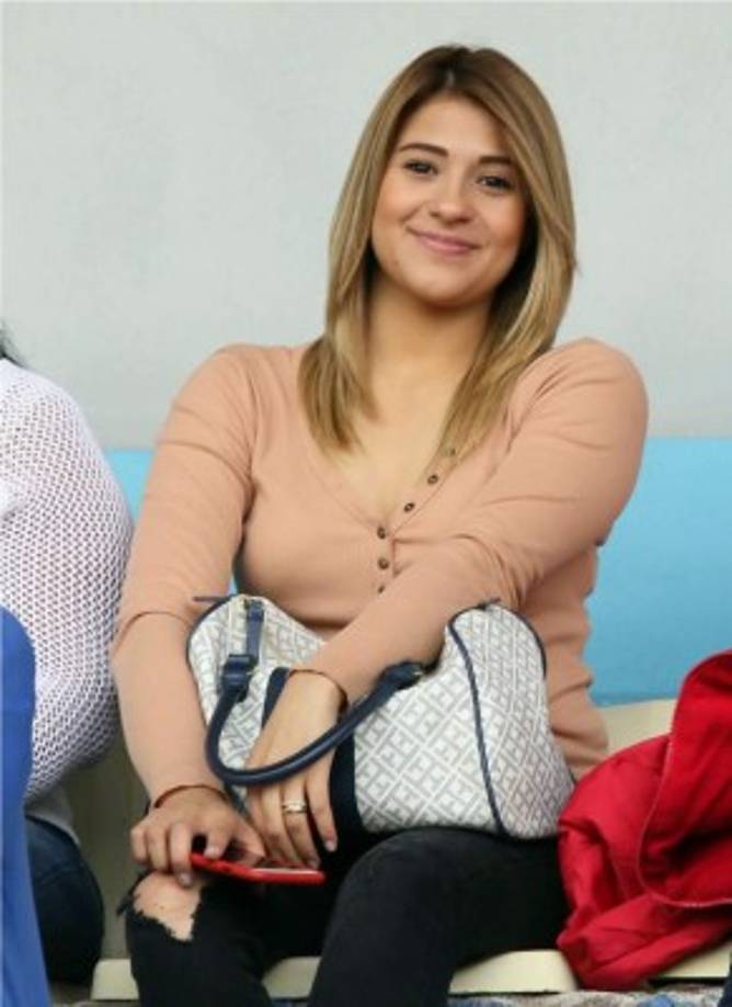 Las gradas del estadio Nacional se engalanaron con esta belleza.