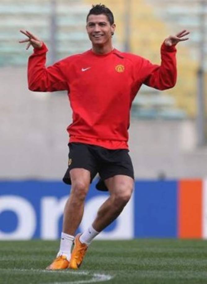 Consultado sobre la aprobación del matrimonio gay en su país, el jugador indicó que “todos los ciudadanos deben tener derechos y deberes exactamente iguales”.