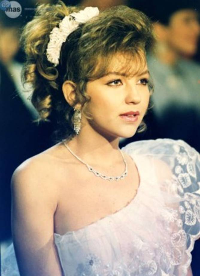 Tiempo después decidió probar suerte en Estados Unidos en donde conoció al amor de su vida y actual esposo Tommy Mottola. <br/>