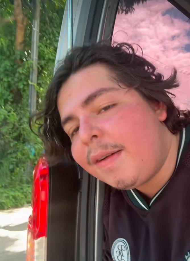 ”Esa frase es usada por las pandillas”, “Pero fuera una persona humilde y trabajadora que dijera eso de broma rápido y lo meten preso”, son los comentarios dejados en el video viralizado del joven haciendo las señas.