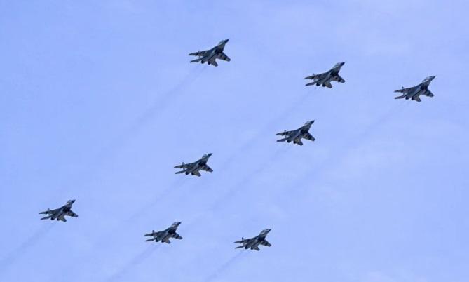 Aviones de guerra rusos y chinos realizan incursiones sobre el mar de Japón