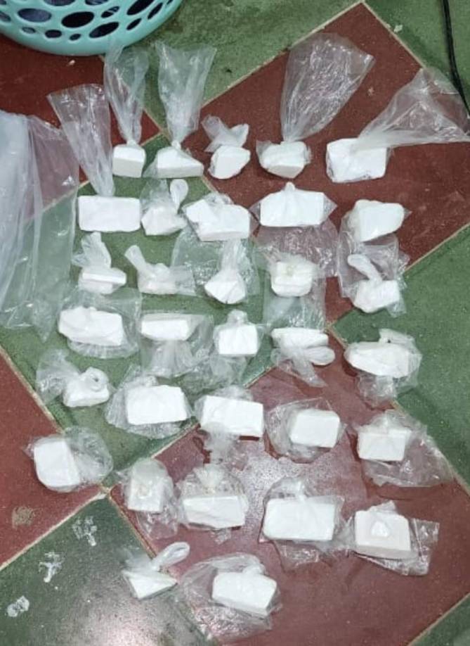 La investigación indica que las cuatro motocicletas decomisadas era los medios utilizados para el desplazamiento en la distribución y comercialización de droga en el departamento de Yoro. 