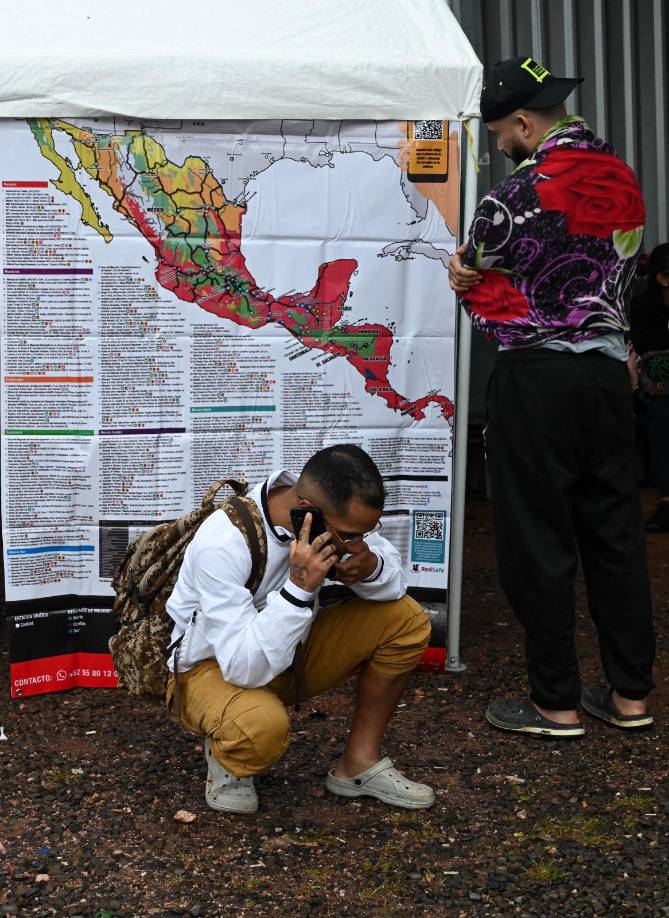 Sin embargo, un equipo periodístico de LA PRENSA Premium y EL HERALDO Plus se internó en Trojes, departamento de El Paraíso, donde recogió reveladores testimonios de <b><a href="https://www.laprensa.hn/premium/honduras-danli-calles-trojes-duermen-migrantes-insuficientes-albergues-GA15042051">migrantes</a></b> que son presa fácil de estafas en el sector transporte.