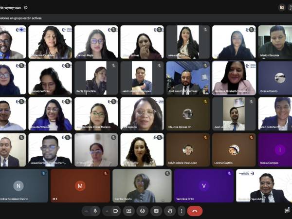 Estudiantes de la primera promoción de la Maestría en Comunicación Multimedia de la Unah presentaron sus proyectos de innovación y comunicación con impacto social.