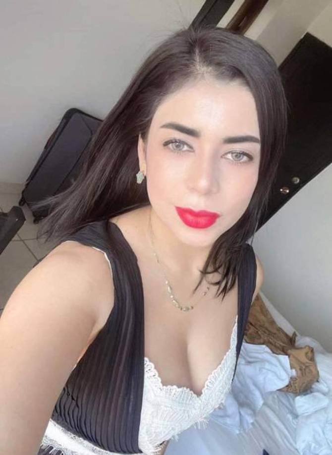 La Jueza de Letras Penal con Jurisdicción Nacional, ante los indicios racionales mínimos, los tipos penales, las consideraciones de hecho y de derecho, el peligro de fuga y la capacidad para interferir en la continuidad de las diligencias de investigación, determinó que dicha imputada cumpla el término de ley de los dos años de prisión bajo la guarda y custodia de la Penitenciaria Nacional Femenina de Adaptación Social (PNFAS), en la aldea de Támara, Municipio del Distrito Central, departamento de Francisco Morazán.