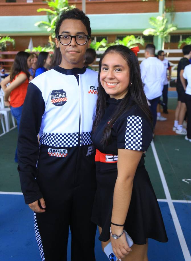 Alex Smith Galindo e Isabella Medina