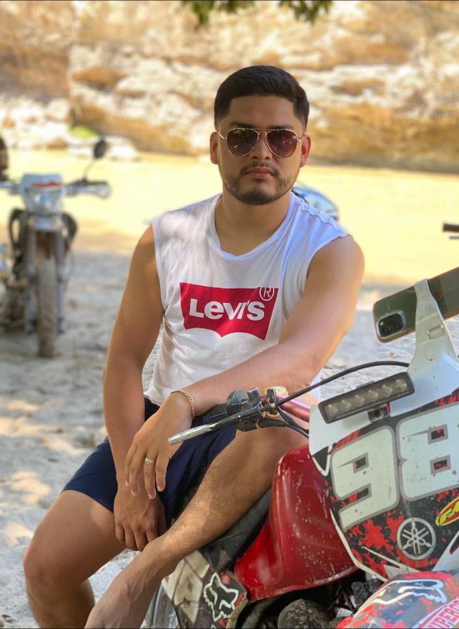 Robert está siendo velado en su pueblo natal y su sepelio se realizará mañana.