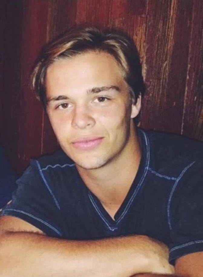 Otra de las víctimas identificadas por NOLA.com es Tiger Bech, que también tenía 27 años, un exjugador de fútbol americano en el instituto católico St. Thomas More y de la Universidad de Princeton originario de Lafayette (Luisiana).