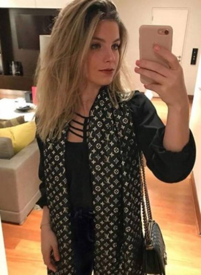 'Házlo Feliz', 'Perú te quiere', 'eres mucho mejor que Alondra por tu sencillez y carisma', son algunos de los comentarios que se pueden leer en su cuenta de Instagram de la nutricionista por parte de los peruanos. Comparan a la novia anterior que tuvo el goleador.