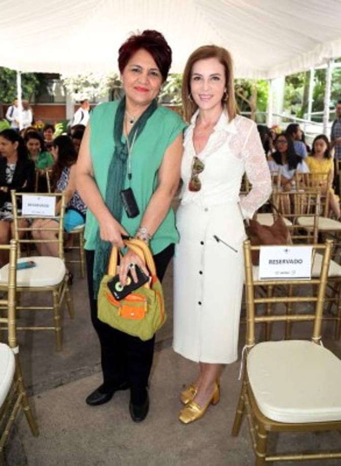 Leonila Madrid y Tissy Lardizábal.