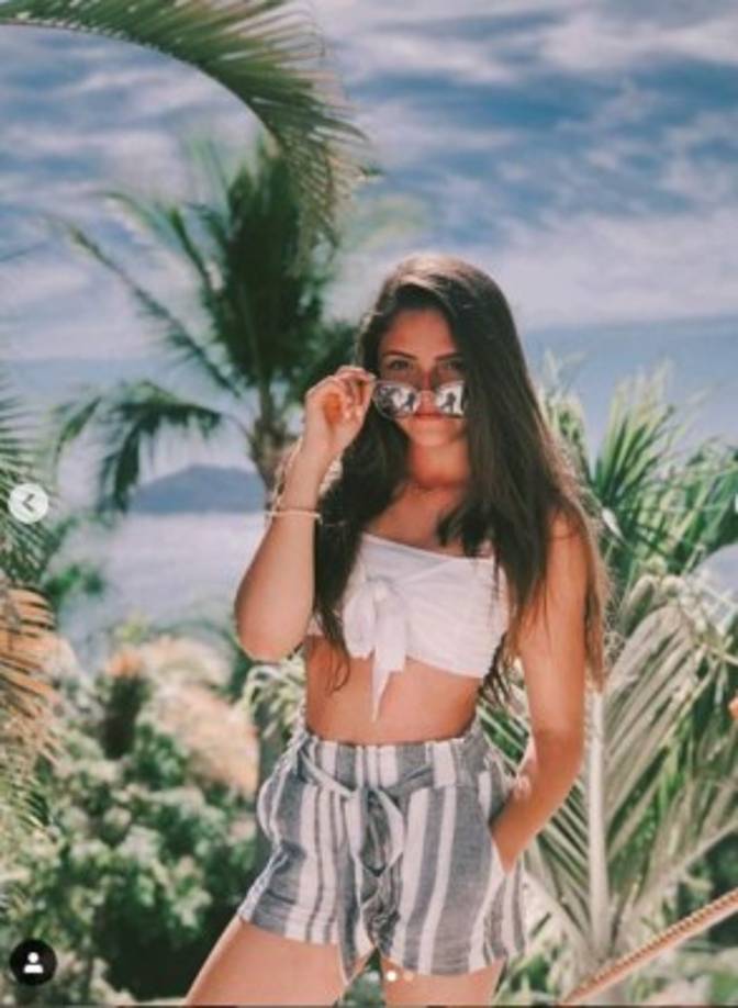 Ni Gustavo ni Daniela ocultaban que siempre soñaban con tener una familia numerosa. En el año 2003 su sueño empezó a volverse realidad cuando nació su primogénita, Daniela. Dos años después nació Alexa y finalmente, en el año 2013 le dieron bienvenida a su primer hijo, Gustavo.