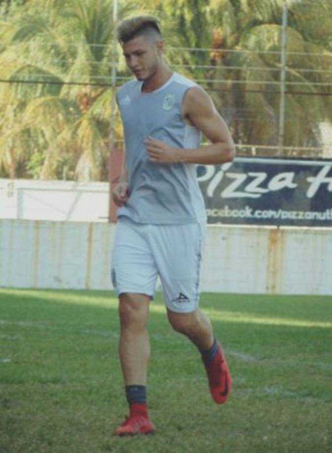 Jeffri Flores: El defensor se encuentra sin trabajo y podría volver al Platense de Puerto Cortés.<br/>