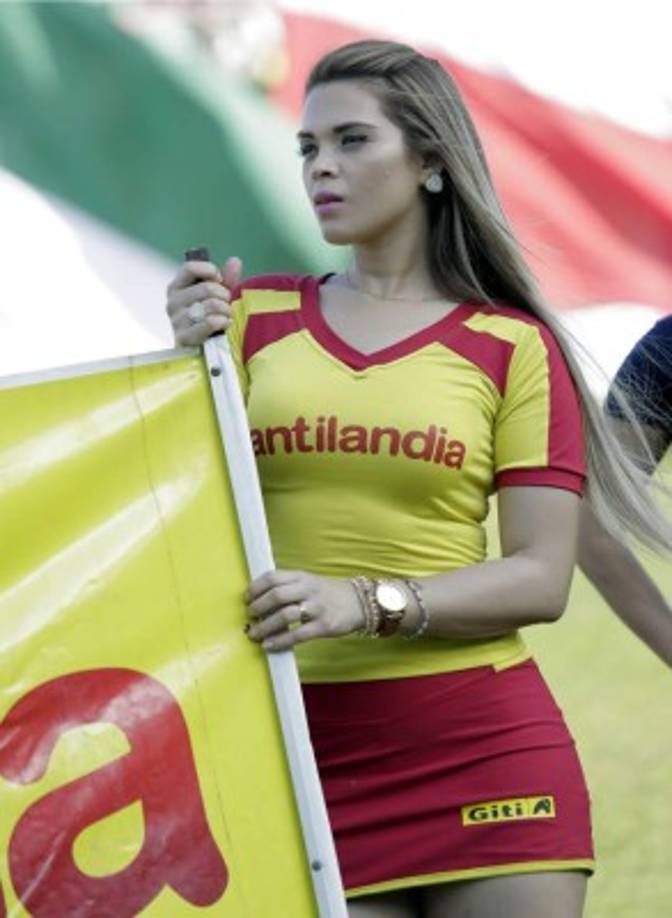 Esta belleza acaparó muchas miradas en el Yankel Rosenthal.