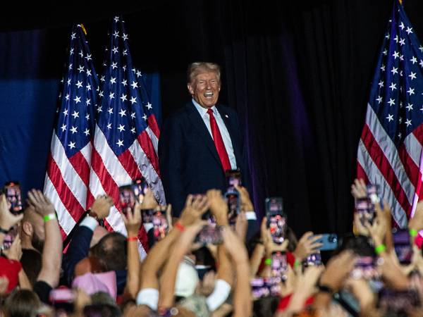 Donald Trump durante un mitin político en Estados Unidos.