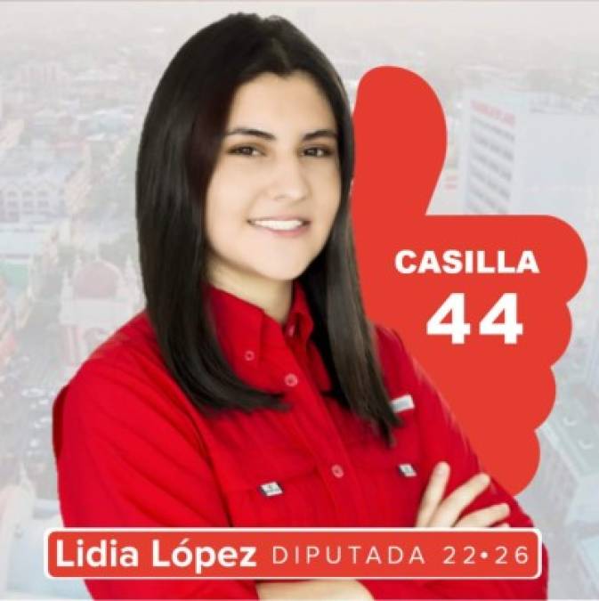La voluntaria social Lidia López conforma el movimiento de Luis Zelaya en busca de una diputación por Cortés.