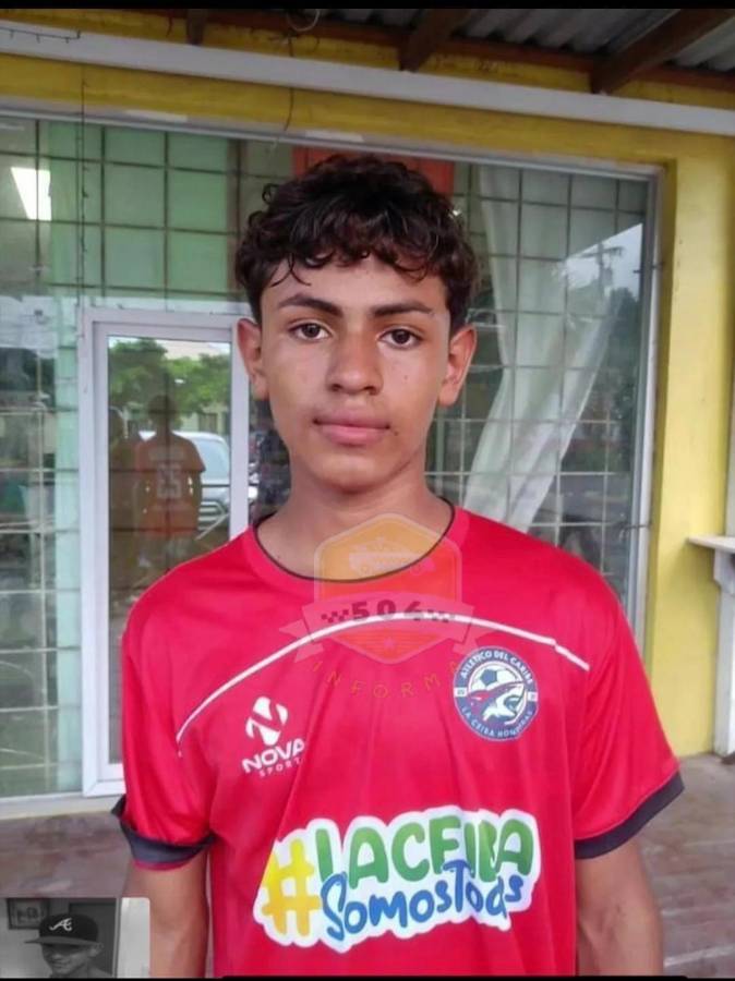 Jair García murió la noche del sábado cuando se conducía en una motocicleta por la carretera CA-13, a la altura de la aldea Salitrán en Jutiapa, Atlántida.