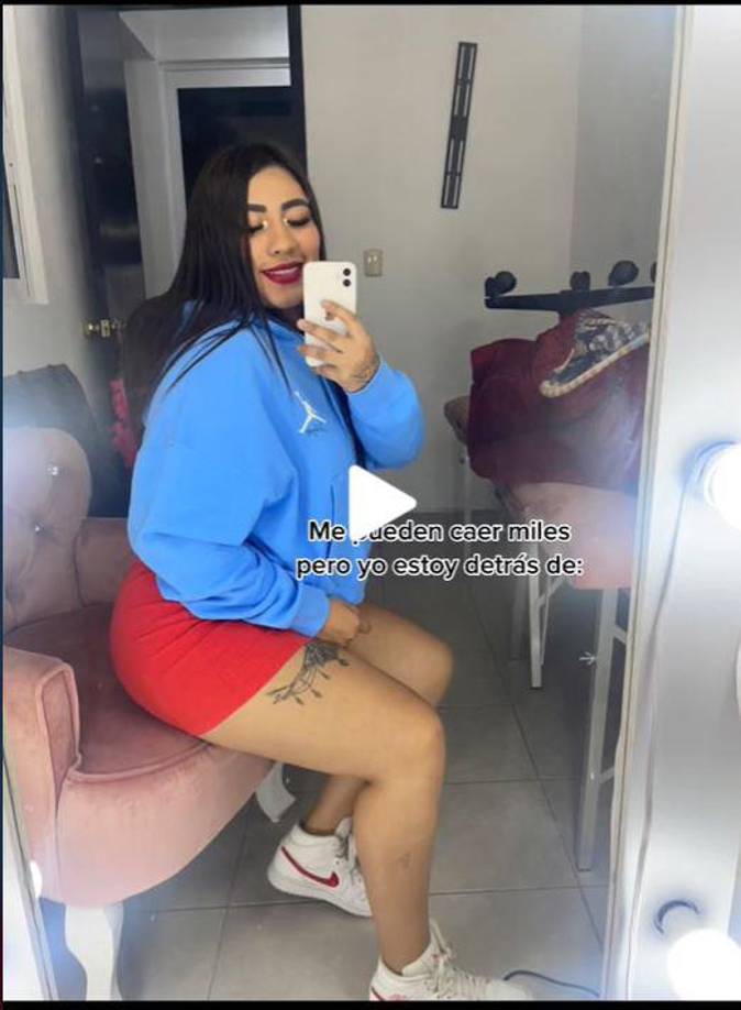 Sin embargo, el pasado sábado, la vida de Nayeli Díaz dio un giro inesperado cuando fue detenida por efectivos de la Secretaría de Seguridad Ciudadana de la Ciudad de México mientras se encontraba en un negocio de venta de bebidas alcohólicas conocido como "cheleria" en la alcaldía Venustiano Carranza.