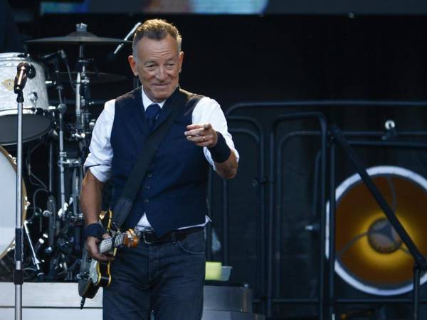 Imagen de archivo del cantante, guitarrista y compositor estadounidense Bruce Springsteen en un concierto en España de su gira 2024 World Tour.