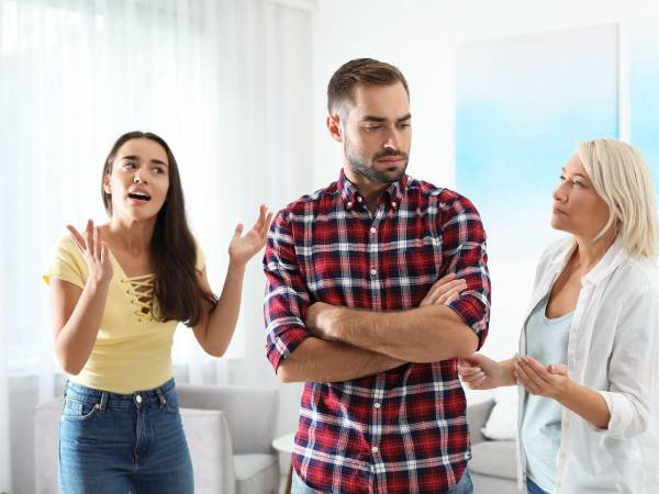 Tener armonía con su suegra le ayudará a tener una relación de pareja más solida y duradera, en cambio, los problemas con la madre de su novio o esposo pueden afectar su salud mental y acabar con su felicidad.