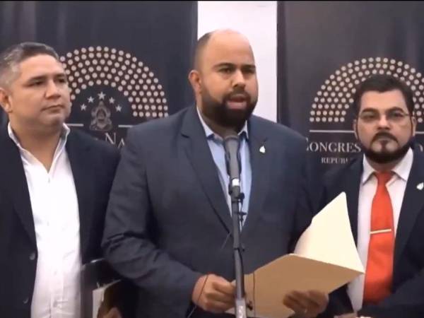 Rafael Sarmiento, jefe de la bancada de diputados de Libre.