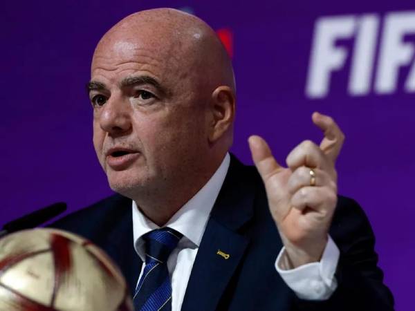 Infantino, presidente de la FIFA, ha estado en el centro de la polémica por su plan.