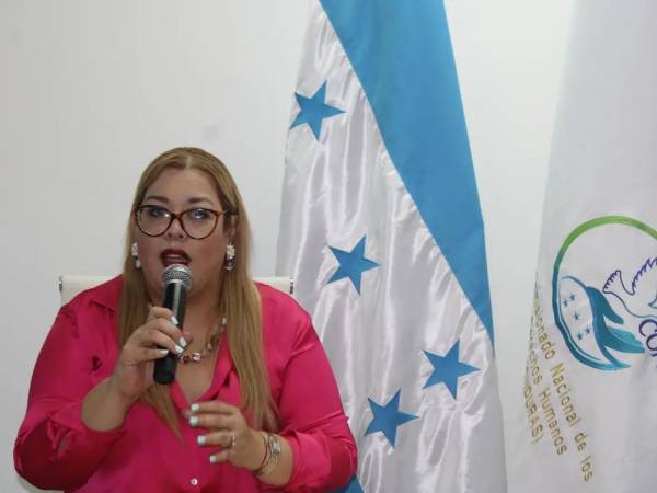 Blanca Izaguirre, titular del Conadeh, condenó el atentado contra la congresista Gladis López.