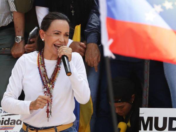 La líder opositora de Venezuela, María Corina Machado, ya viaja hacia Noruega.