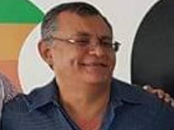 Foto en vida de Roberto Lenin Meza.