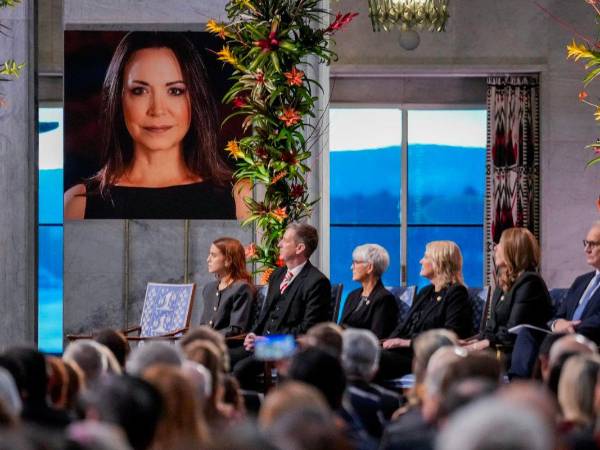 María Corina Machado llegará este miércoles a Oslo tras logar salir secretamente de Venezuela.